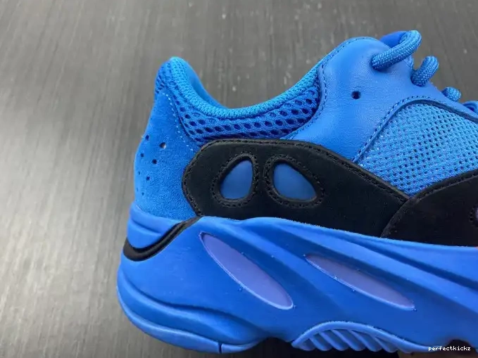 BLUE 700 ADIDAS HI-RES HP6674 BOOST YEEZY 0701